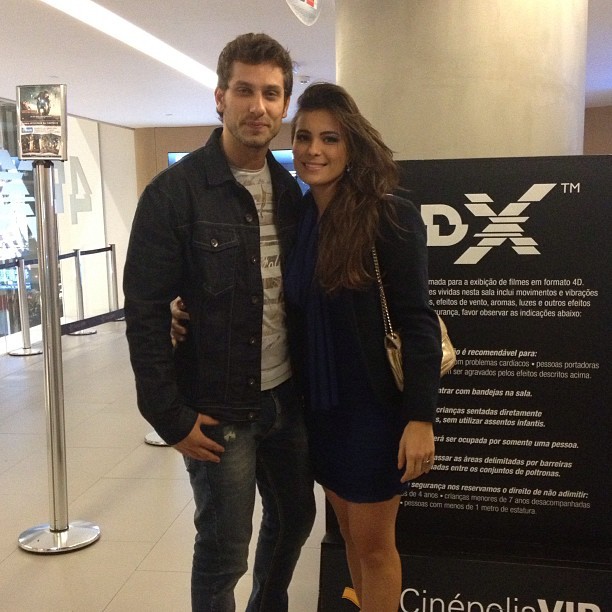 Ex-BBBs Kamilla e Eliéser em cinema (Foto: Instagram/ Reprodução)