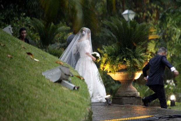 Luiza Tellechea, a noiva (Foto: Marcos Ferreira / Brazil News)