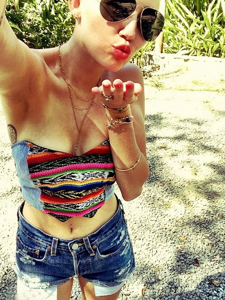 Miley Cyrus (Foto: Twitter / Reprodução)