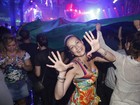 Luana Piovani e Pedro Scooby curtem festa no Rio e atriz se diverte