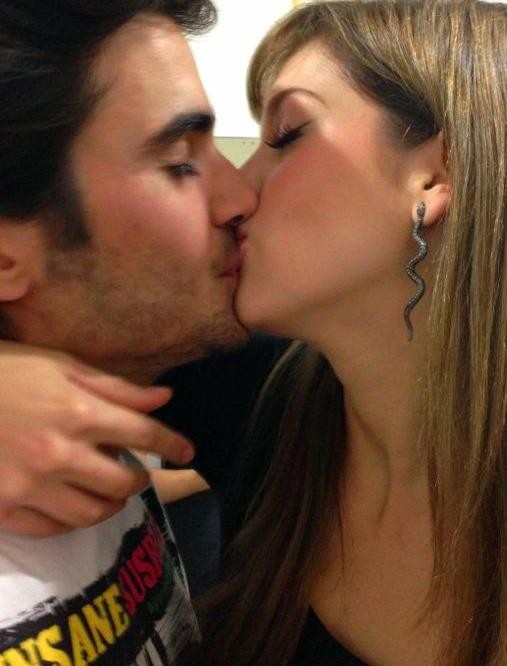 Sophia Abrahão e Fiuk se beijando (Foto: Reprodução / Facebook)