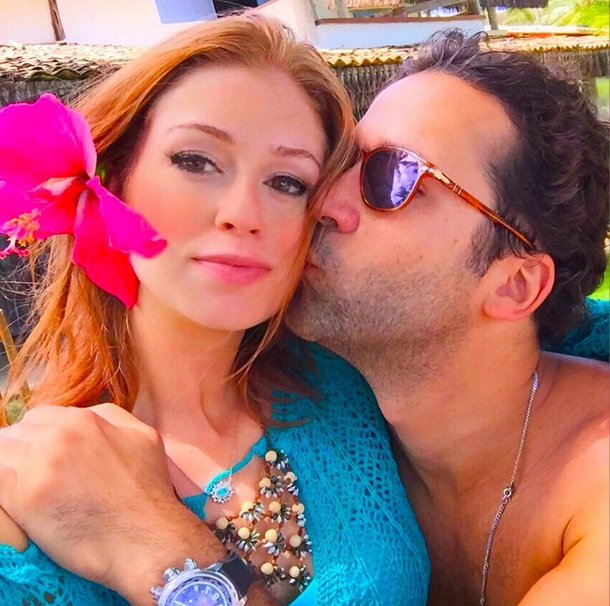 Marina Ruy Barbosa ganha beijo do namorado (Foto: Reprodução/Instagram)