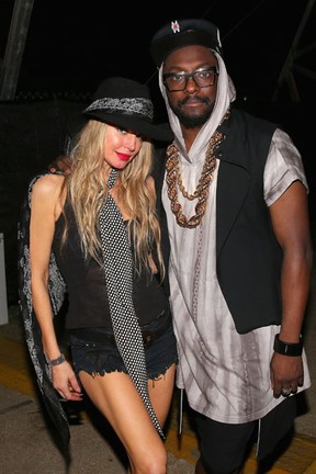 Will.i.am e Fergie, do Black Eyed Peas, no Coachella em Indio, na Califórnia, nos Estados Unidos (Foto: Mark Davis/ Getty Images/ AFP)