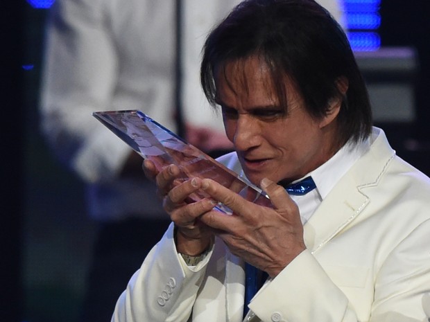 Roberto Carlos em prêmio de música em Las Vegas, nos Estados Unidos (Foto: Mark Ralston/ AFP)