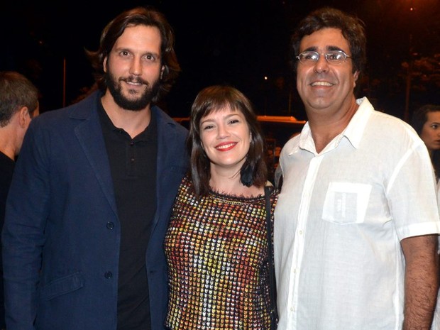 Vladimir Brichta, Natália Lage e Orã Figueiredo em pré-estreia de filme no Centro do Rio (Foto: Cristina Granato/ Divulgação)