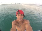 Neymar curte praia em Miami e posta foto