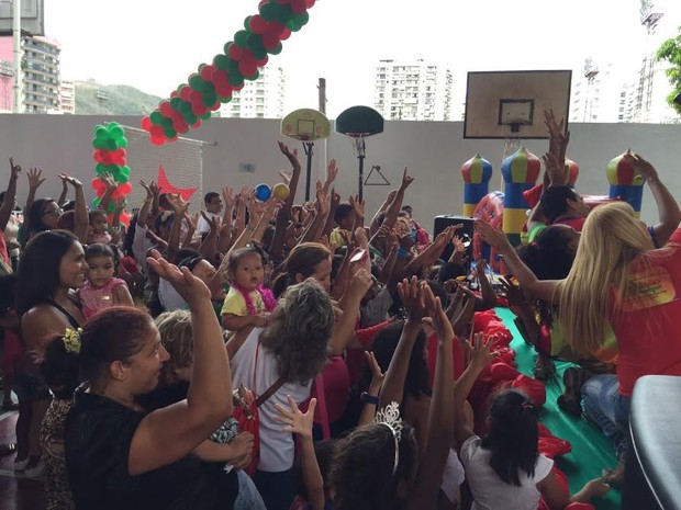 Rafael Zulu em festa de ONG em Niterói (Foto: reprodução/instagram)