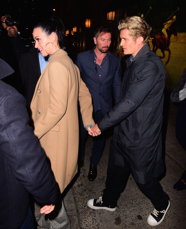 Katy Perry e Orlando Bloom em Nova York, nos Estados Unidos (Foto: Grosby Group/ Agência)