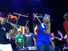No palco de festa de 21 anos, Neymar mostra uma de suas dancinhas; vídeo