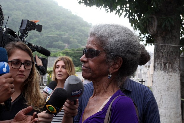 A atriz Niana Machado, a Bá de Pé na Cova (Foto: Alex Palarea /AgNews)