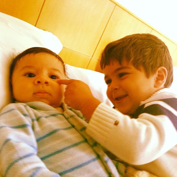 Pedro e Antônio, filhos de Juliana Paes (Foto: Reprodução/Instagram)