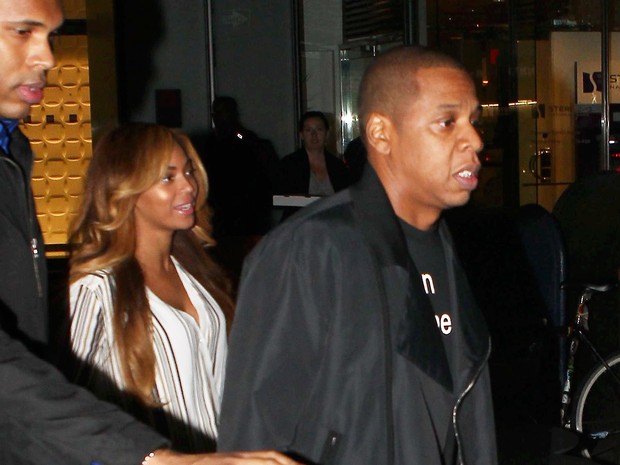 X17 - Beyoncé e Jay-Z em Nova York, nos Estados Unidos (Foto: X17online/ Agência)