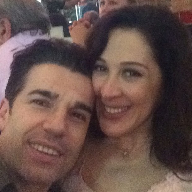 Claudia Raia com o namorado, Jarbas Homem de Mello, em restaurante em São Paulo (Foto: Instagram/ Reprodução)