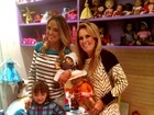 Rafinha Justus aparece com a mãe e a avó em quarto cheio de bonecas 