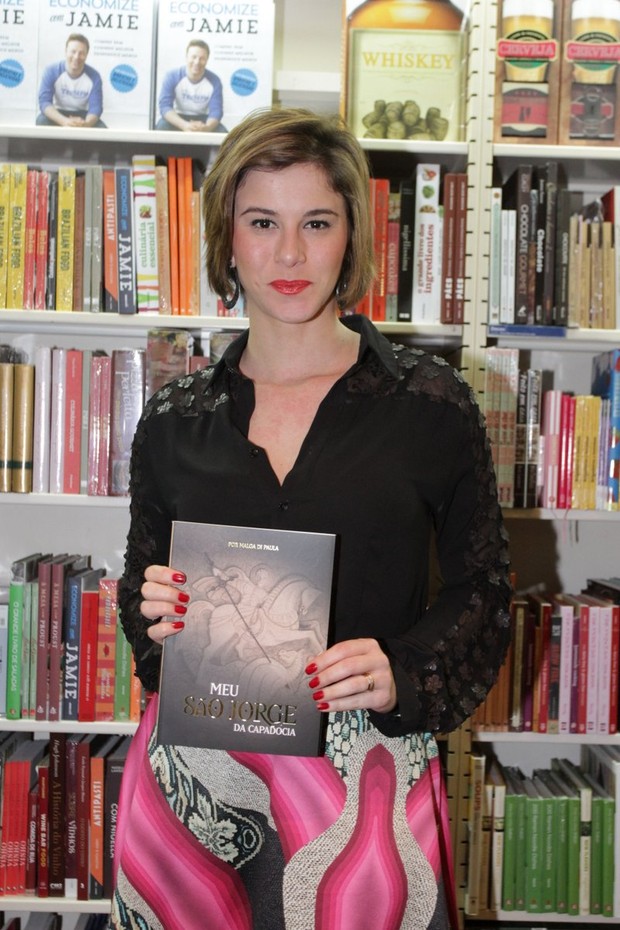 Dani Moreno no lançamento do livro de Malga di Paula (Foto: Paduardo / AgNews)
