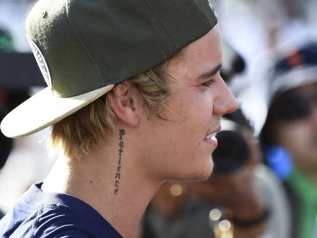 Justin Bieber em evento beneficente na Califórnia, nos Estados Unidos (Foto: Frazer Harrison/ Getty Images/ AFP)