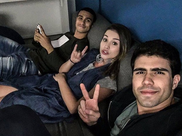 Sergio Malheiros, Laryssa Ayres e Juliano laham nos bastidores de Malhação (Foto: Instagram/ Reprodução)