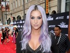 Kesha acusa produtor Dr. Luke de abuso sexual, diz site