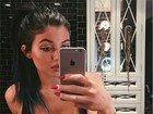 Será que ela ficou na fila? Kylie Jenner faz selfie com iPhone novo
