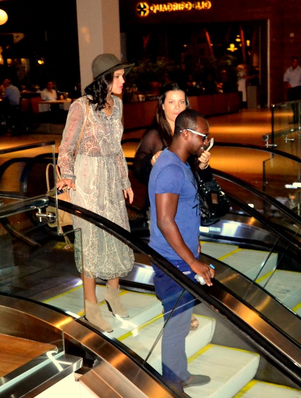 Thiaguinho, Fernanda Souza e Bruna Marquezine (Foto: WEBERT BELICIO /BRAZIL NEWS)