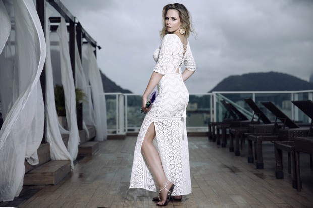 Ana Paula Renault em ensaio de moda para o EGO, com looks de réveillon (Foto: Marcos Serra Lima/EGO)