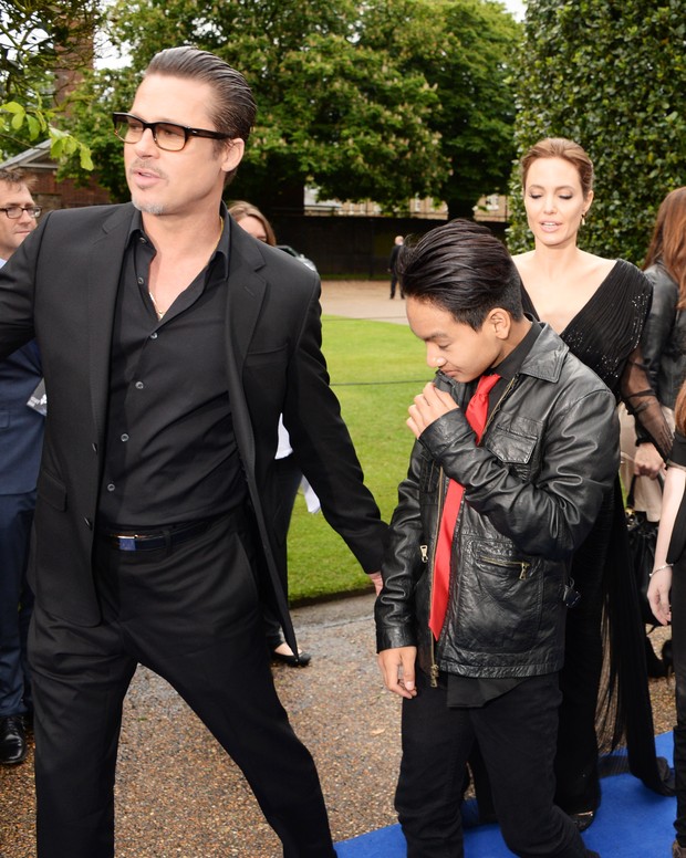 Brad Pitt e Angelina Jolie na premiere de Malévola em Londres (Foto: Dave M Bennett / WireImage / Getty Images)
