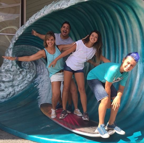 Carla Perez e família (Foto: Instagram / Reprodução)