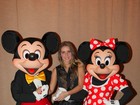 Monique Alfradique, Luigi Baricelli e Ellen Jabour posam na Disney