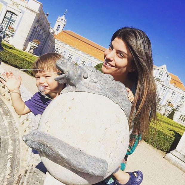 Joana Balaguer e o filho, Martin (Foto: Reprodução/Instagram)