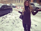 Em Paris, Andressa Urach se encanta com a neve