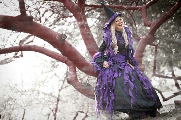 Andressa Urach posa em clima de Halloween (Foto: Marcos Serra Lima / EGO)