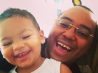 Dudu Nobre posta foto ao lado do filho: 'Em casa com o meu príncipe'