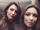 Patrícia Poeta faz selfie com a irmã e fãs perguntam: 'São gêmeas?'