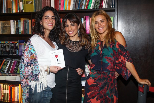 Martha Nowill, Maria Ribeiro e Carolina Dieckmann  (Foto: Manuela Scarpa/Photo Rio News)