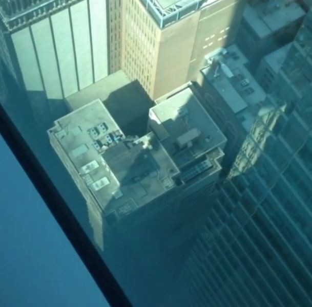 Susana Werner posta foto do alto de prédio (Foto: Instagram / Reprodução)