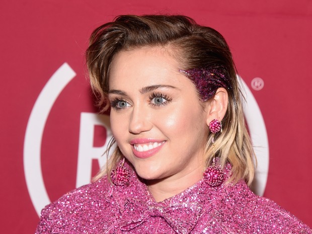 Miley Cyrus em evento em Nova York, nos Estados Unidos (Foto: Dave Kotinsky/ Getty Images/ AFP )
