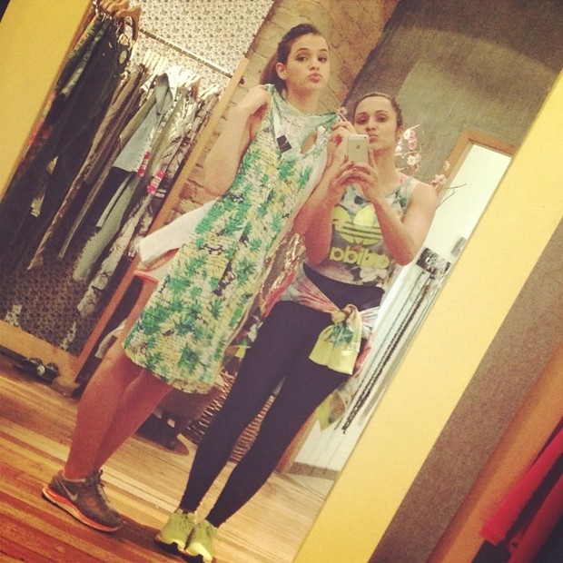 Bruna Marquezine e Thaíssa Carvalho (Foto: Instagram/ Reprodução)