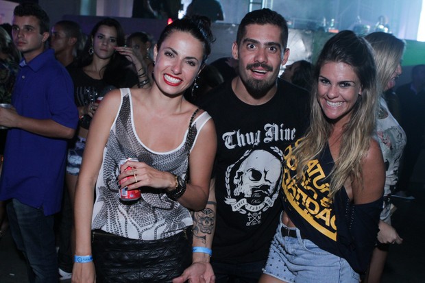 Mariana Morais, Yuri Fernandes e Livia Lemos na festa M.I.S.S.A. (Foto: Raphael Mesquita/ Foto Rio News)