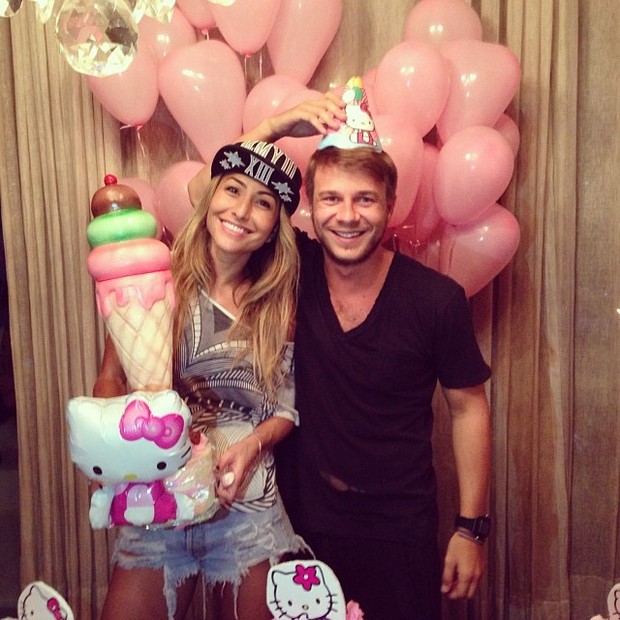 Sabrina Sato e Thiago Fortes no aniversário da apresentadora em São Paulo (Foto: Instagram/ Reprodução)