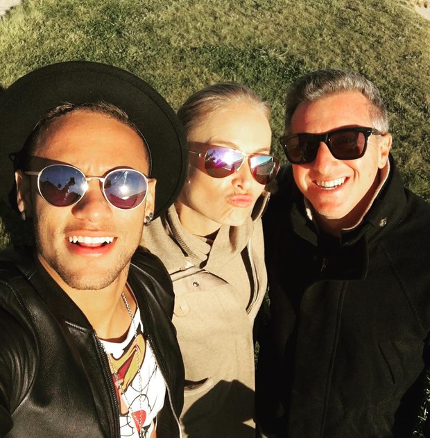 Neymar, Angelica e aLuciano Huck (Foto: Reprodução / Instagram)