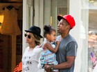 Beyoncé e Jay-Z levam Blue Ivy para fazer compras