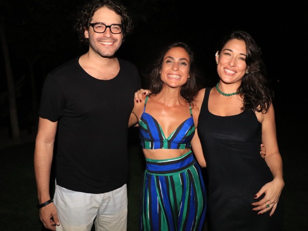 Guilherme Winter, Paula Simões e Giselle Itié em evento em hotel em Jericoacoara, no Ceará (Foto: Fred Pontes/ Divulgação)