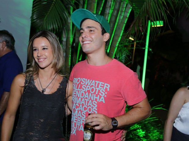 Cristiane Dias e Thiago Rodrigues em festa na Zona Oeste do Rio (Foto: Marcello Sá Barretto/ Ag. News)