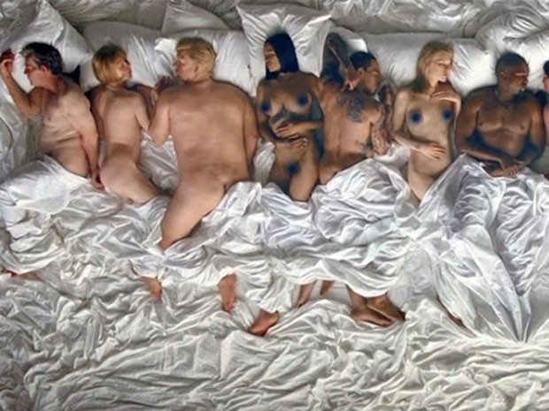 George W. Bush, Anna Wintour, Donald Trump, Rihanna, Chris Brown, Taylor Swift e Kanye West são retratados em clipe (Foto: Reprodução)