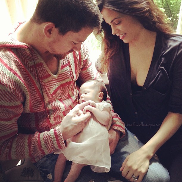 Channing Tatum com a filha e a mulher (Foto: Reprodução/Facebook)
