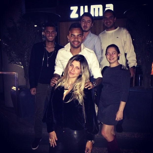 Dani Souza, Dentinho e amigos. (Foto: Reprodução/ Instagram)