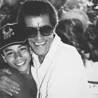 Júnior e o avô Zé do Rancho (Foto: Instagram / Reprodução)