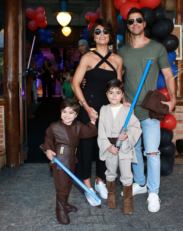 Juliana Paes comemora aniversario do filho Antonio  (Foto: Dilson Silva / Agnews)