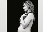 Grazi Massafera relembra gravidez com foto no Dia das Mães