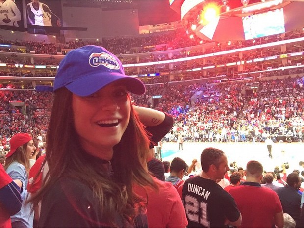 Thaila Ayala assiste a jogo de basquete nos Estados Unidos (Foto: Instagram/ Reprodução)